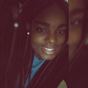 Meet your Posher, Andrella